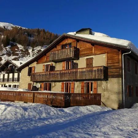 Le Tour By Interhome