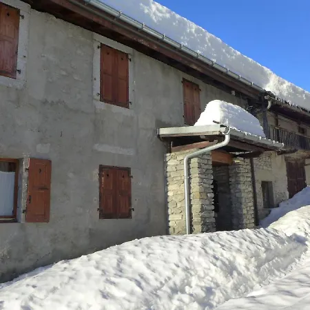 Le Tour By Interhome